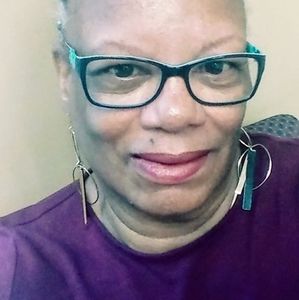 Meet your Posher, Rita